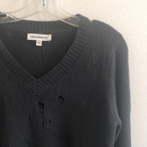Distressed sweater - Picture 2 of 4